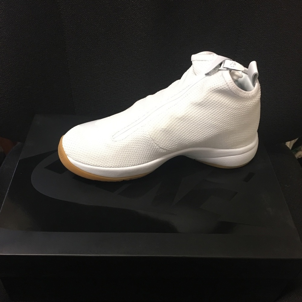 Nike Zoom Kobe Bryant Icon White/White/Gum Lt Brn